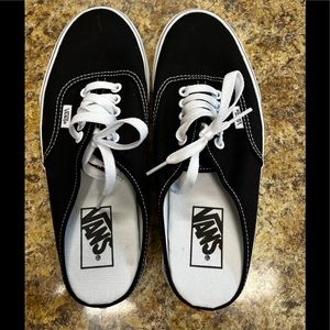 Black Van’s Slip On
